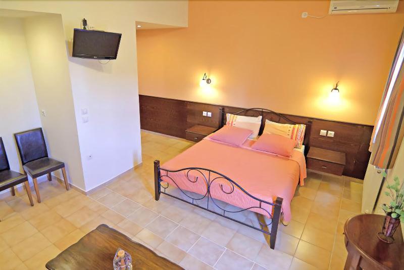 Minos Pension Rhodes City Buitenkant foto