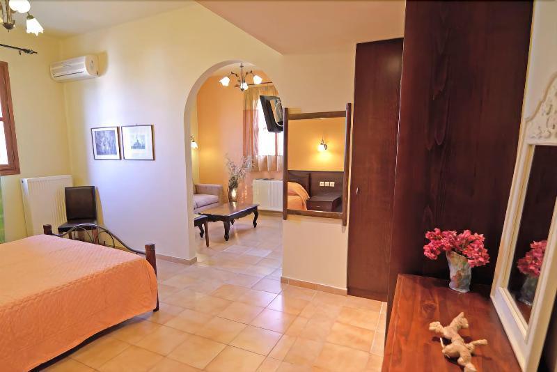 Minos Pension Rhodes City Buitenkant foto