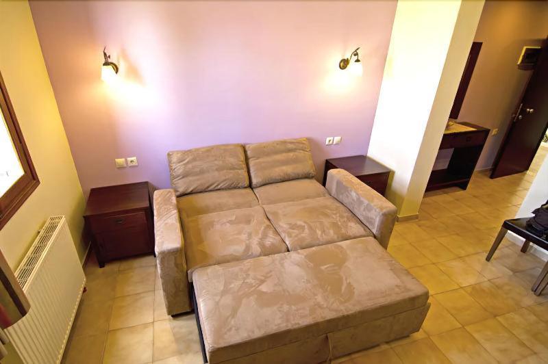 Minos Pension Rhodes City Buitenkant foto