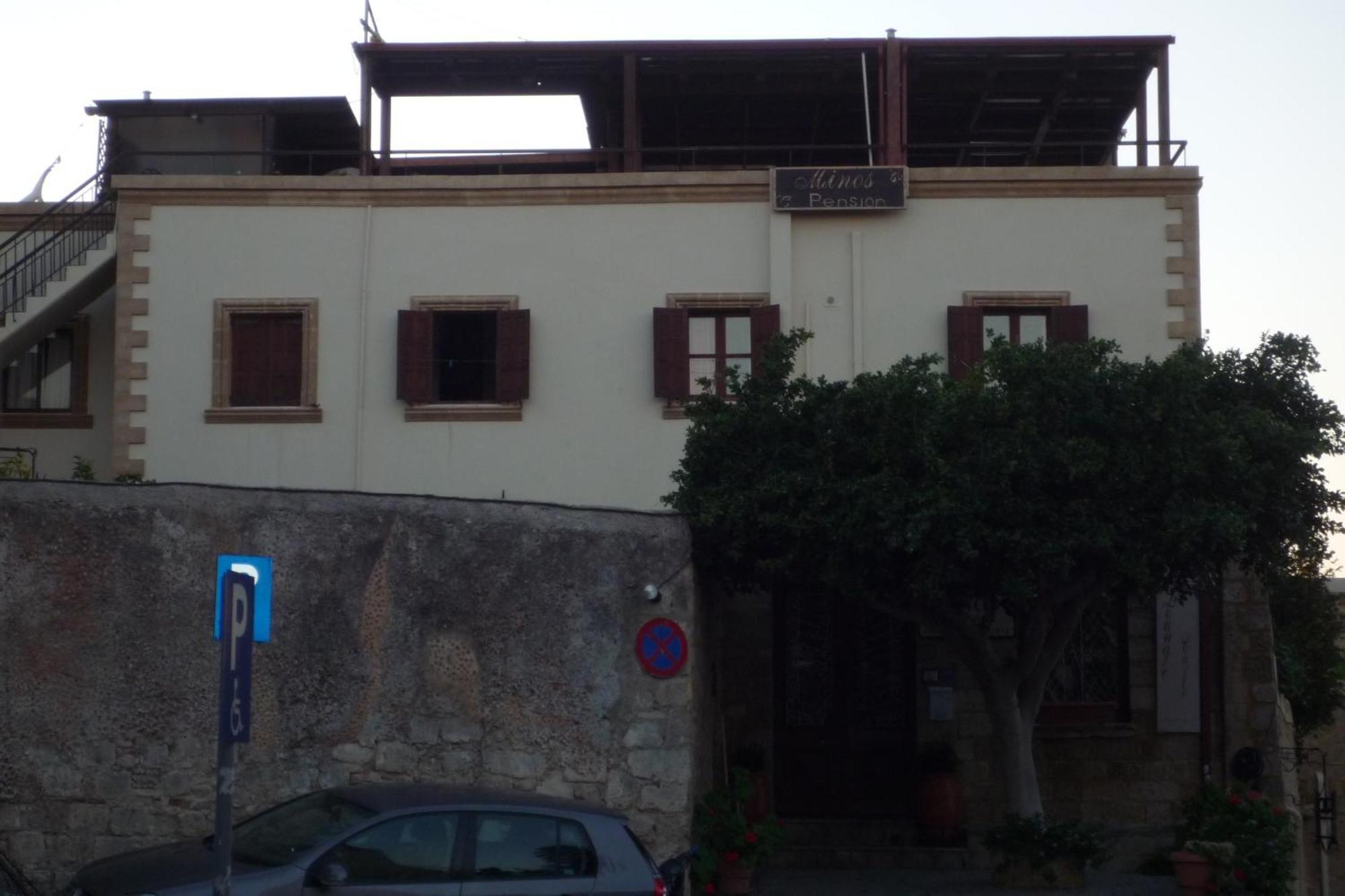 Minos Pension Rhodes City Buitenkant foto
