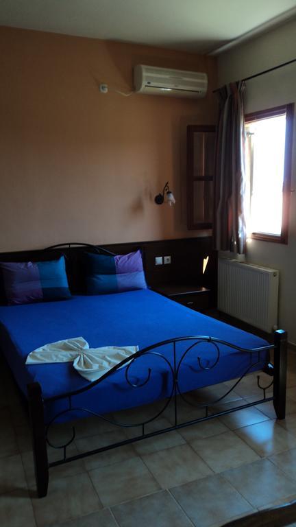 Minos Pension Rhodes City Buitenkant foto